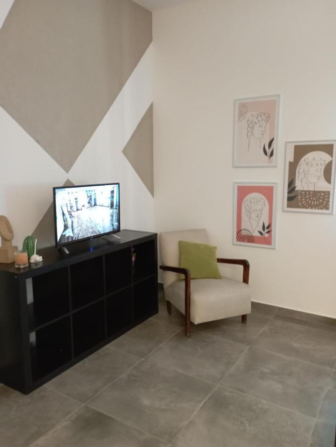 Brutia Mom&Son Bed & Breakfast Cosenza Bagian luar foto