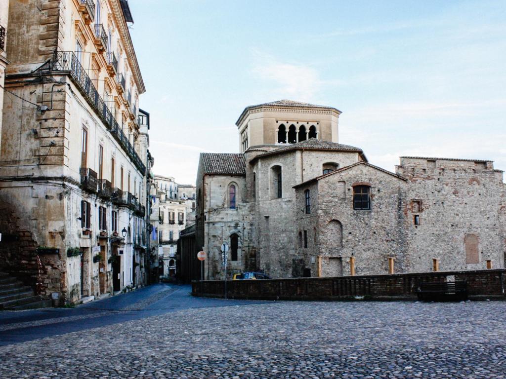 Brutia Mom&Son Bed & Breakfast Cosenza Bagian luar foto