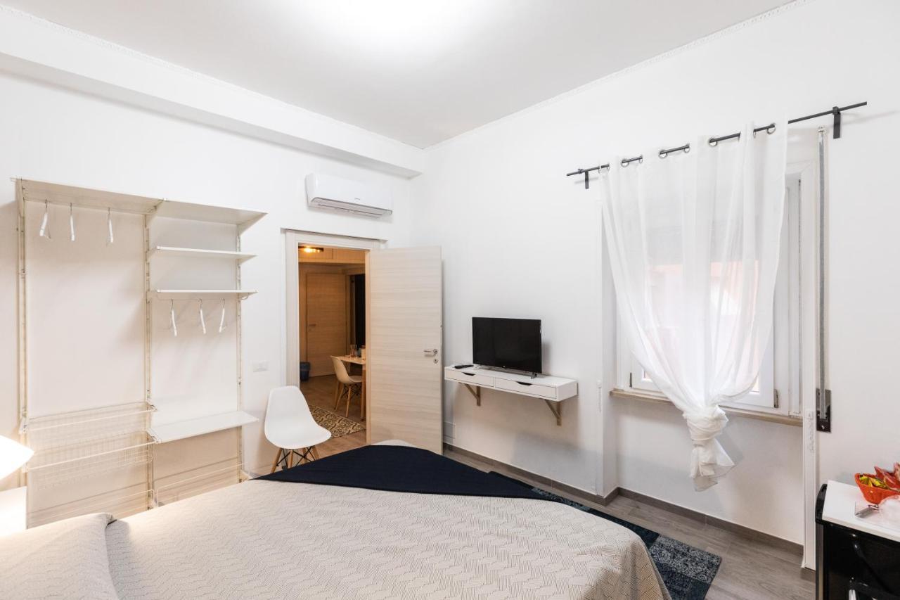 Brutia Mom&Son Bed & Breakfast Cosenza Bagian luar foto